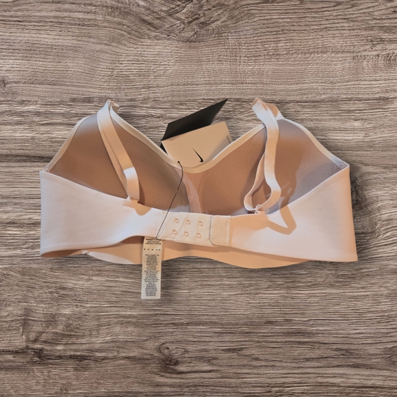 Nike Women's Soft Cream Bra - Picture 3 of 5